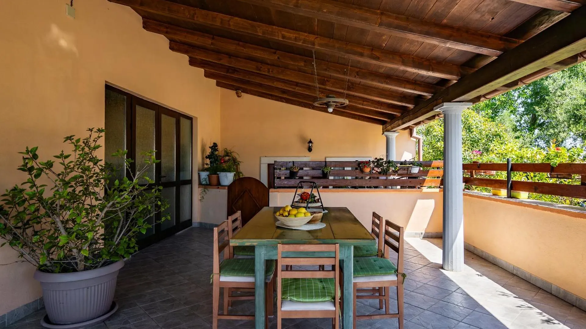 Gasthof E-M Apartments With Private Pool Vinkuran